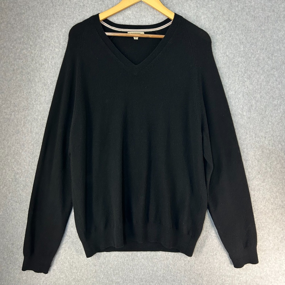 Burberry London V Neck Sweater Soft Cashmere Blend Black Mens Size Large READ